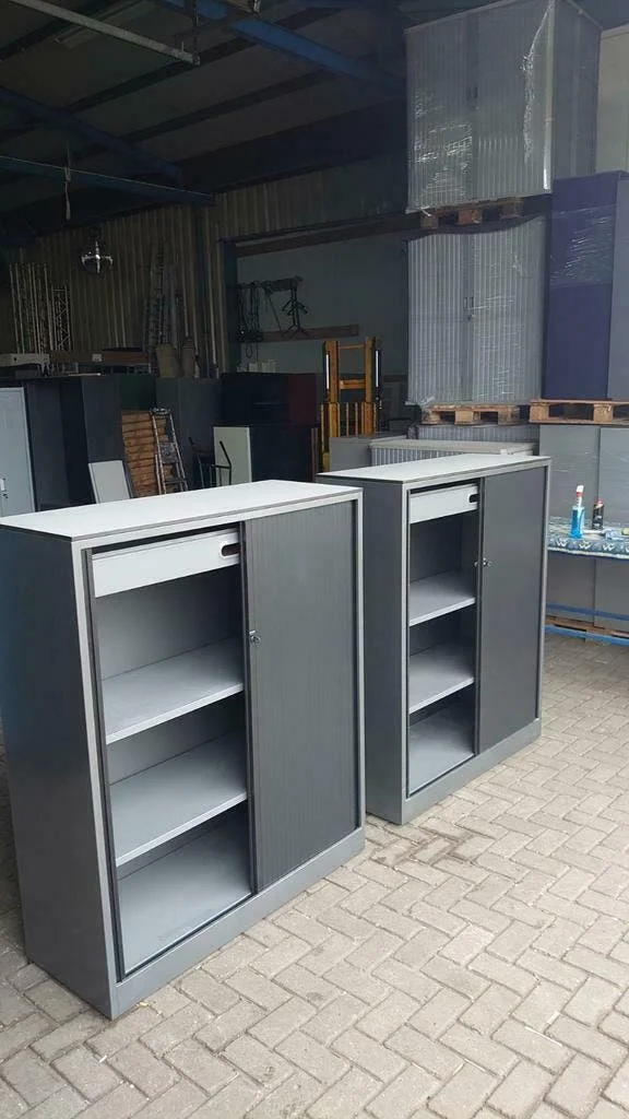 Ahrend metalen roldeurkasten bij Kasten Handel Rogat